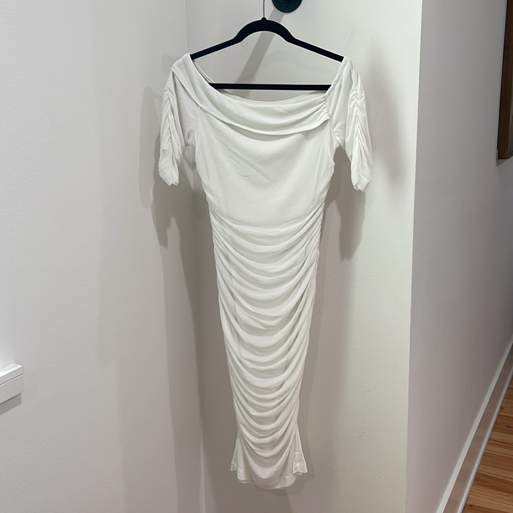 Venus ruched mesh bodycon dress - Picture 3 of 7